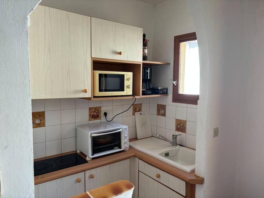 Maison De Ville Proche Mer, En Camargue Sur Le Chemin De Saint Jacques De Compostelle, Clim Reversible Vauvert Luaran gambar