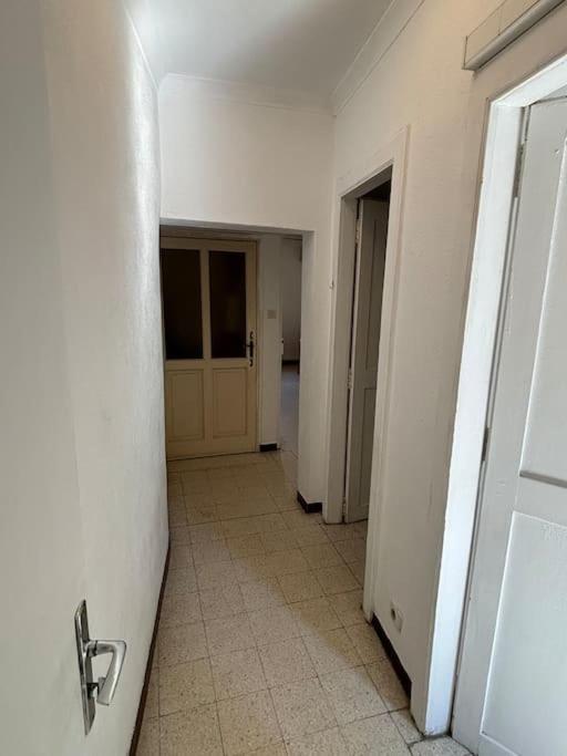 Maison De Ville Proche Mer, En Camargue Sur Le Chemin De Saint Jacques De Compostelle, Clim Reversible Vauvert Luaran gambar