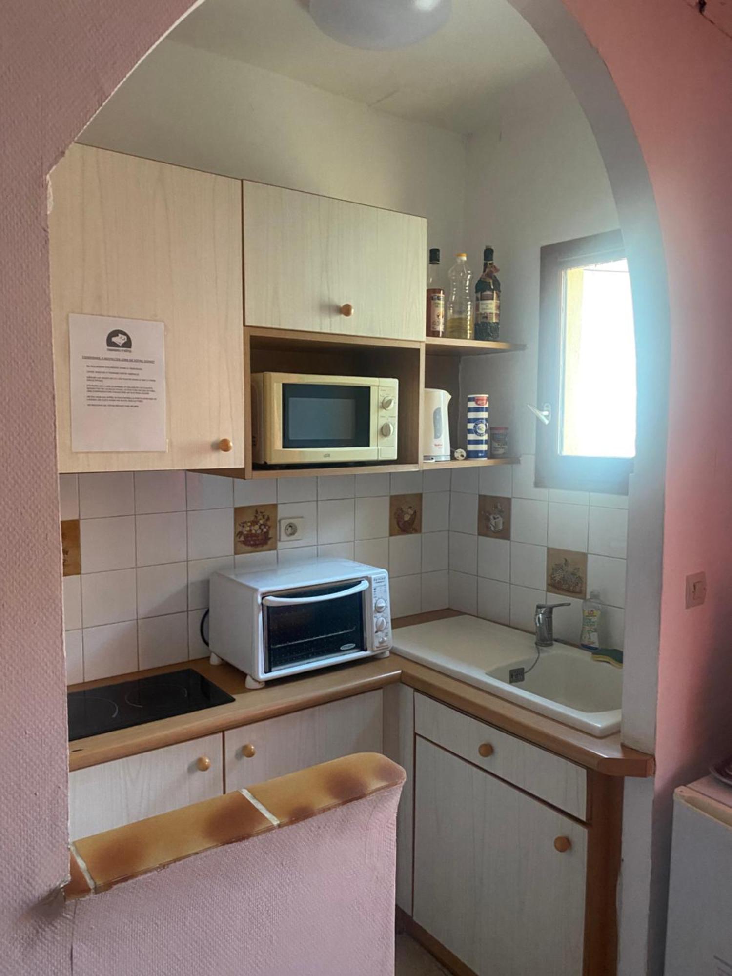 Maison De Ville Proche Mer, En Camargue Sur Le Chemin De Saint Jacques De Compostelle, Clim Reversible Vauvert Luaran gambar